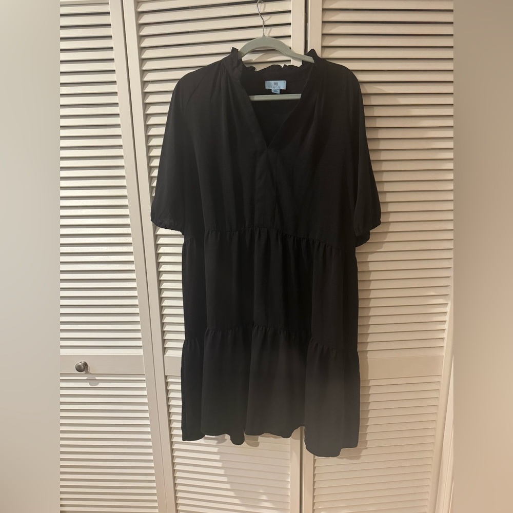 CeCe Black Tiered V-Neck Mini Dress